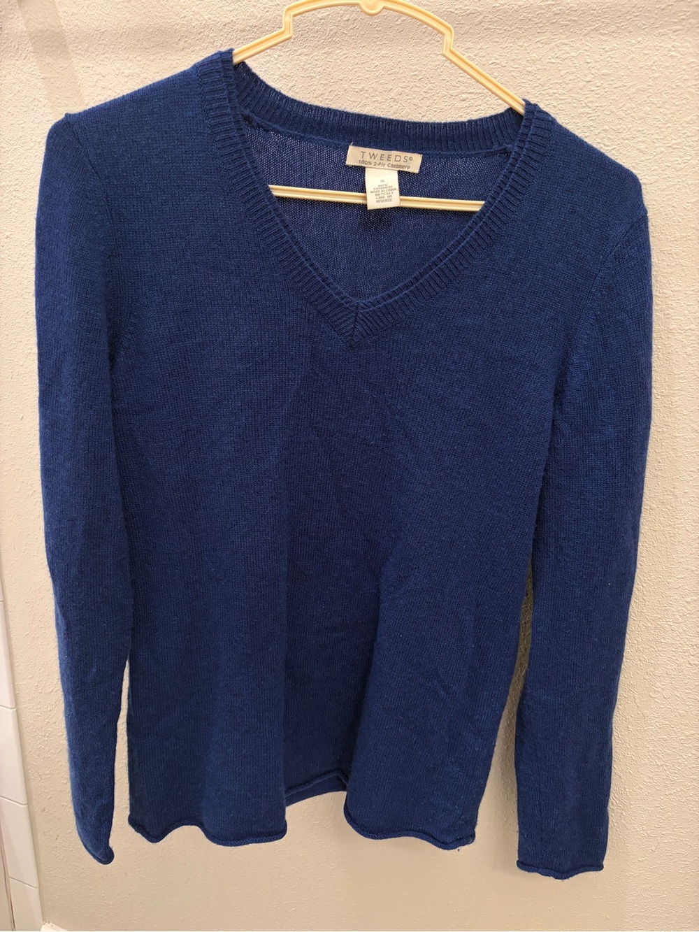 Tweeds cashmere 100% Women's V-Neck Sweater in Navy Blue Small